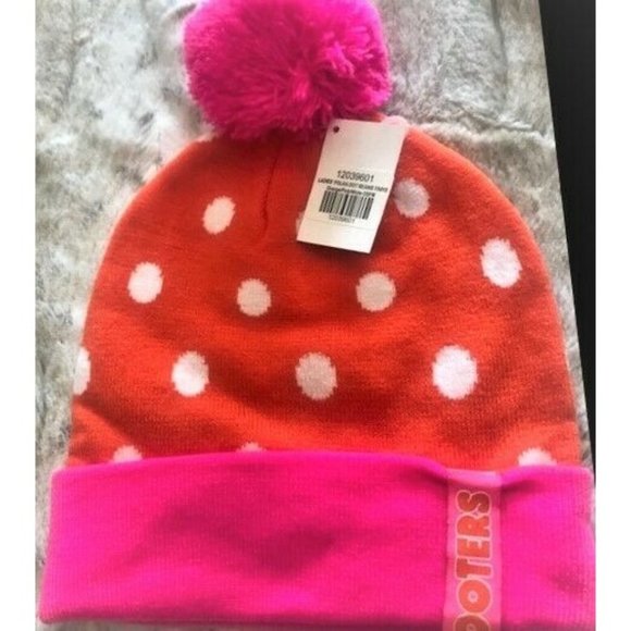 HOOTERS WOMENS CUFFED KNIT BEANIE HAT W/Pom - Picture 3 of 3